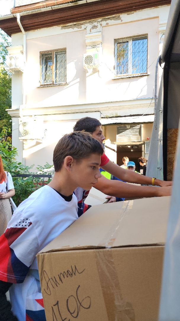 гумпомощь, гуманитарный груз, гуманитарный груз курску, волонтеры, волонтеры электростали, волонтеры подмосковья, предприниматели, бизнесмены, предпринимательская деятельность, электросталь,