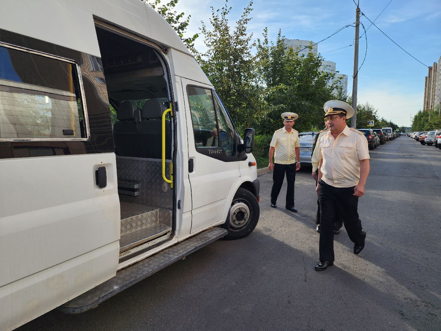 Подольск, Ветераны Вооружнных сил РФ, Летчик-испытатель, Куимов,возложение цветов,