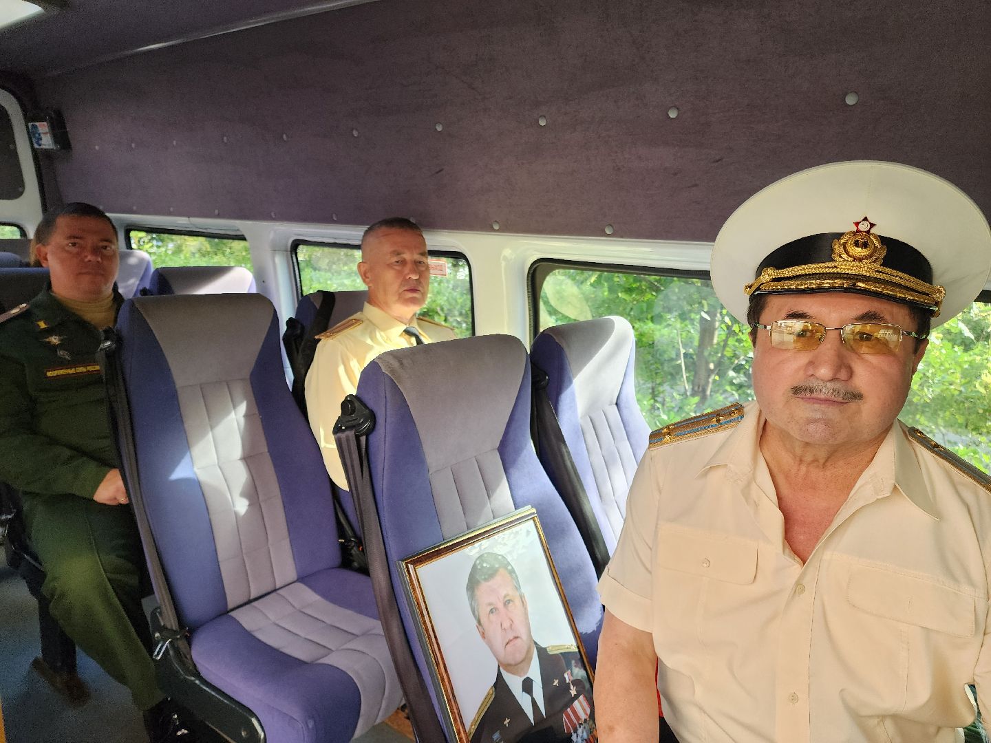 Подольск, Ветераны Вооружнных сил РФ, Летчик-испытатель, Куимов,возложение цветов,