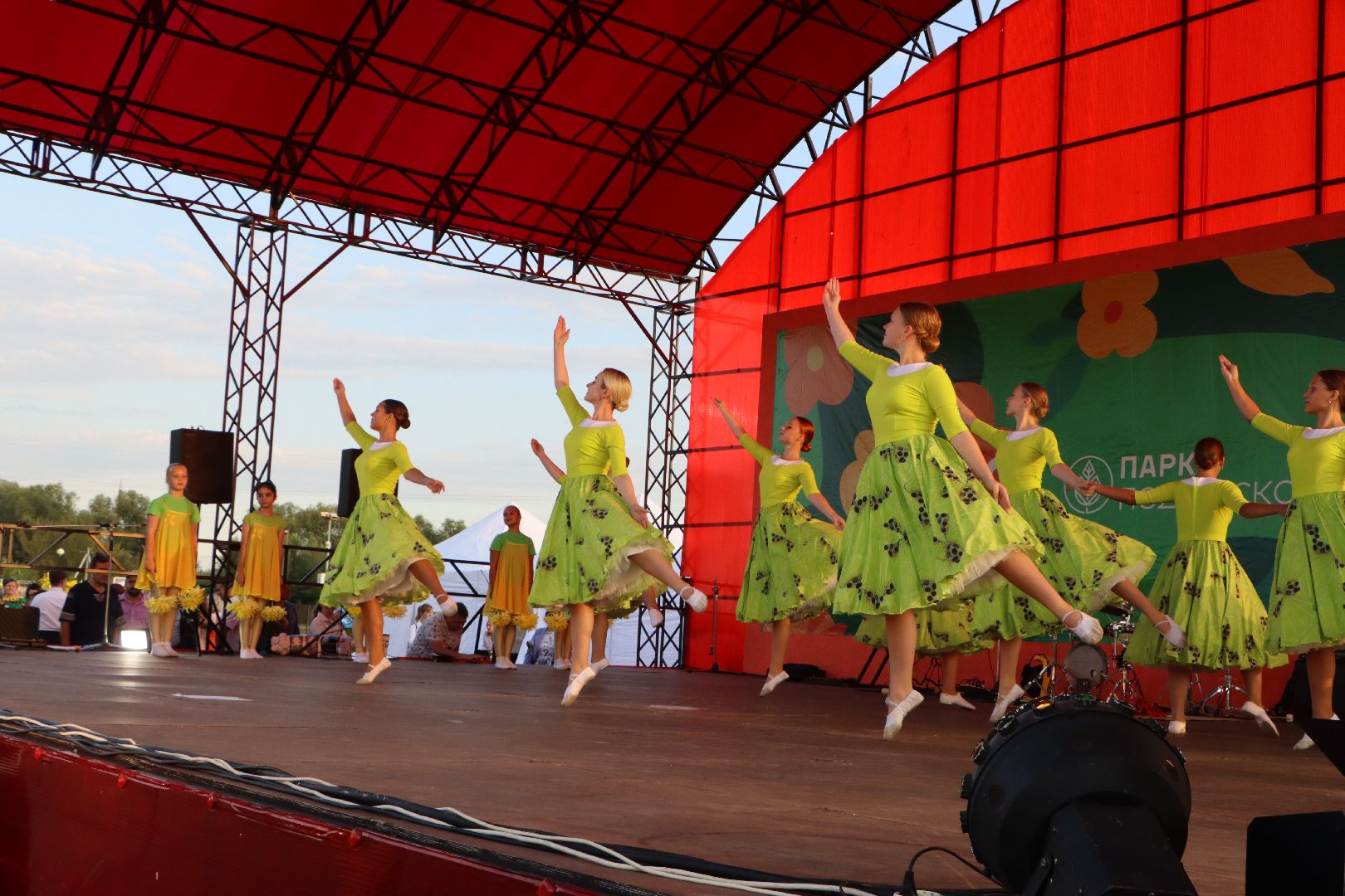 День города, серебряные пруды, 100 лет серебряно-прудскому району, парк серебряный,