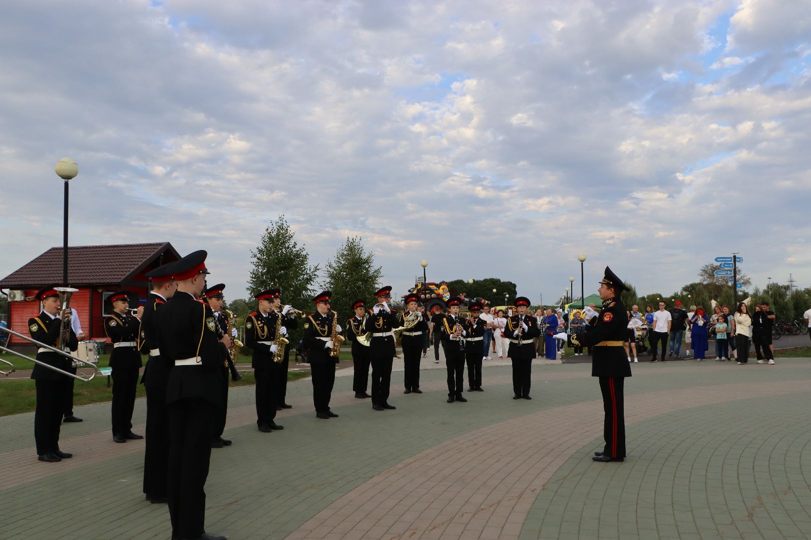 День города, серебряные пруды, 100 лет серебряно-прудскому району, парк серебряный,