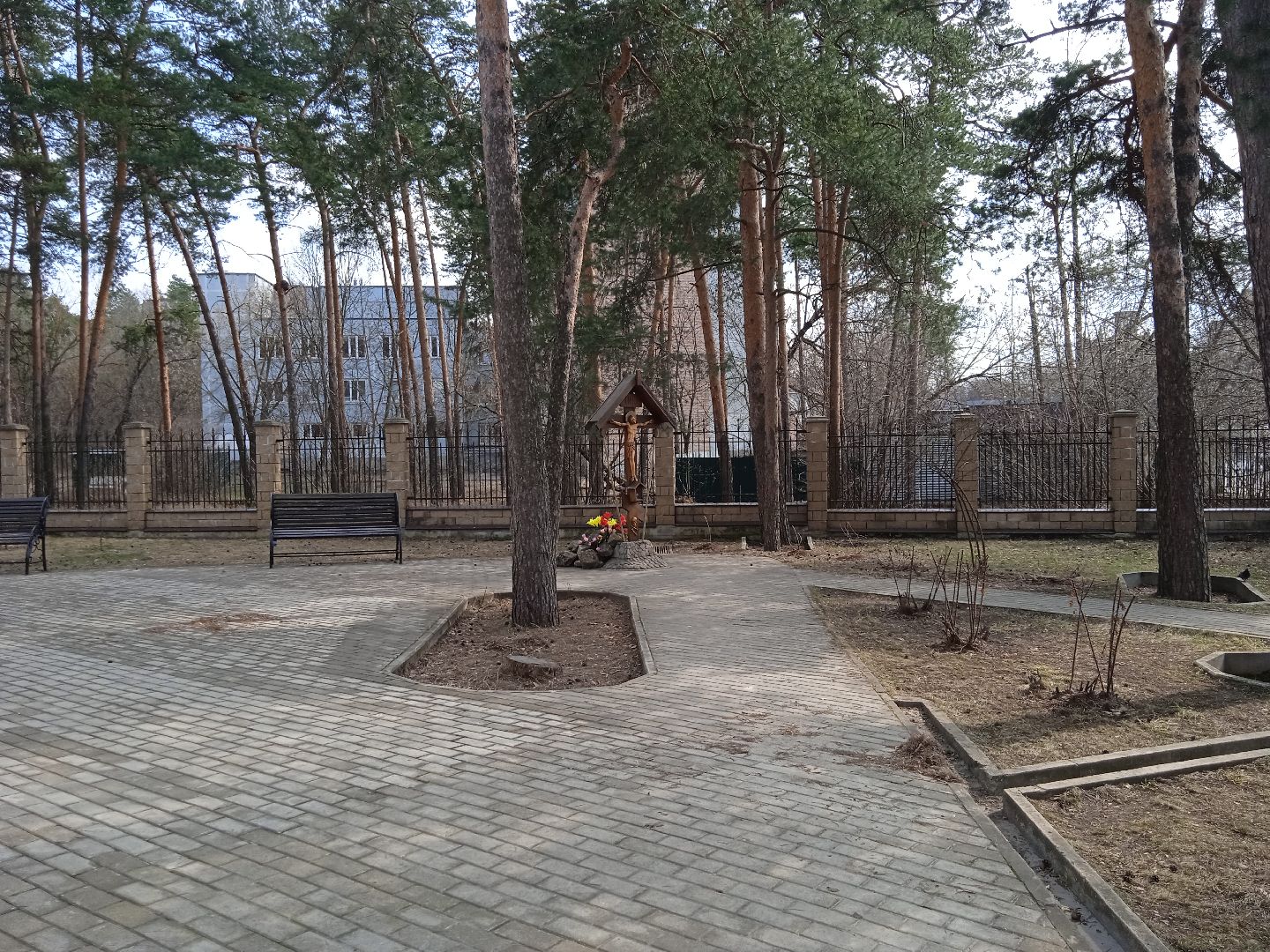 субботник, храм, Космо-Дамианский, уборка, территории, Жуковский