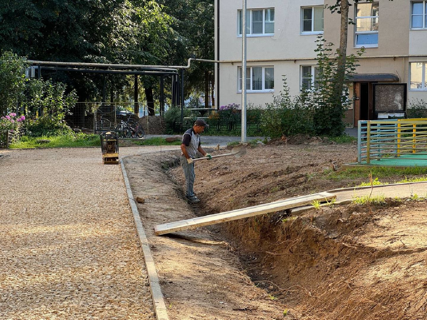 бригада, городской округ восход, асфальт, парковки, благоустроенная территория,