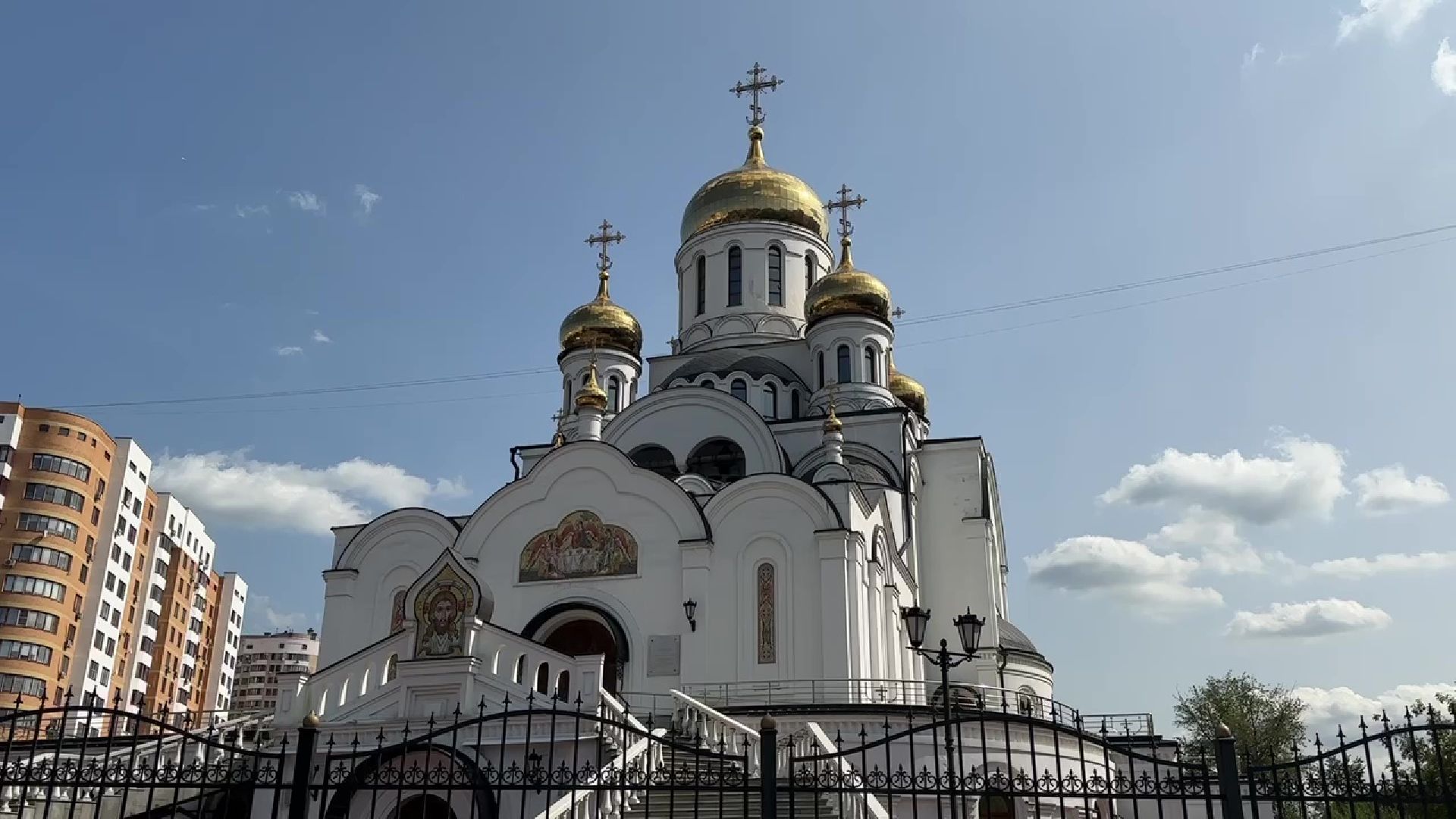 Реутов, Троицкий храм, вера, иконы, освящение,прихожане,