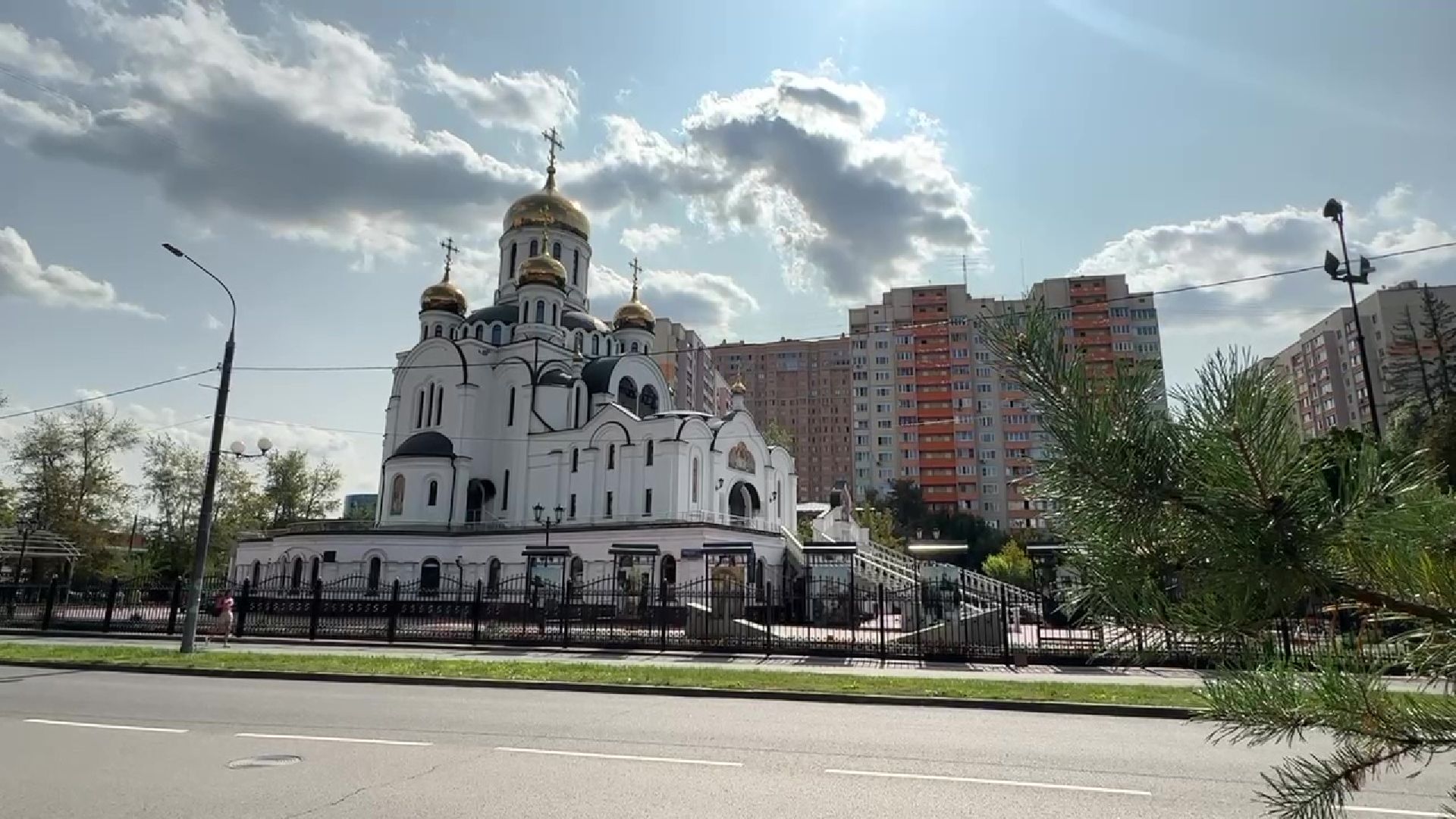 Реутов, Троицкий храм, вера, иконы, освящение,прихожане,