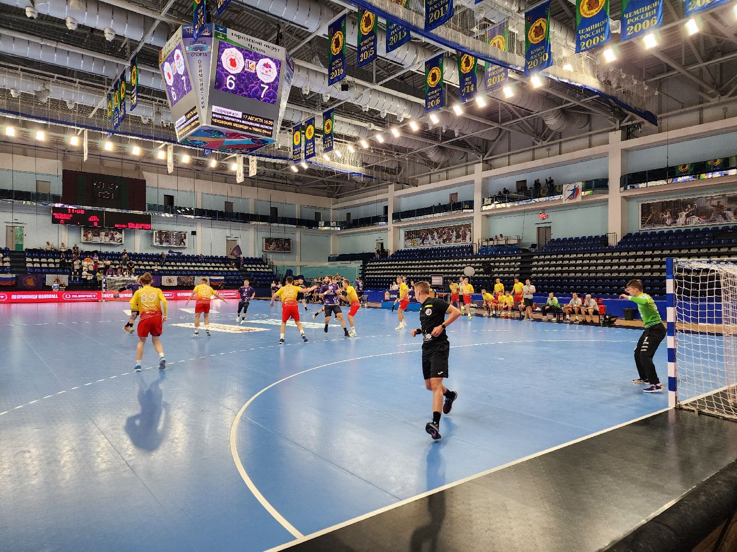 Чехов, дворец спорта Олимпийский, международный турнир по гандболу, Кубок губернатора Московской области, Чеховские медведи, победители, призеры,