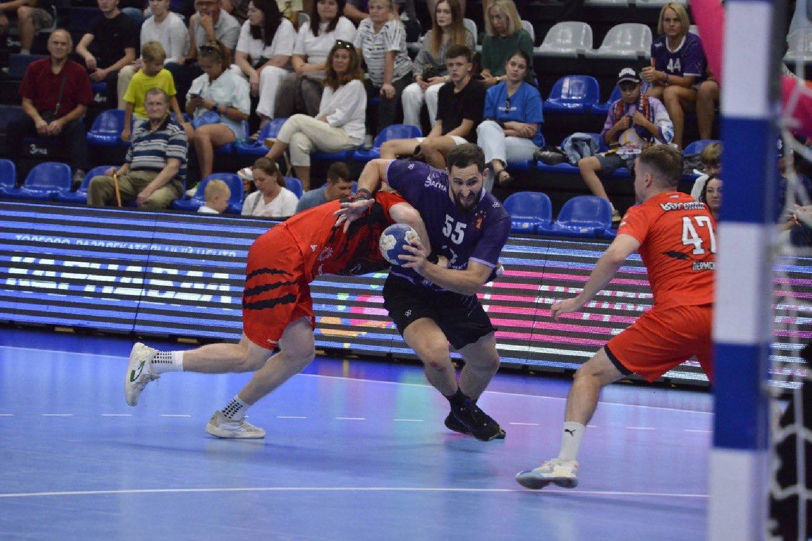 Чехов, дворец спорта Олимпийский, международный турнир по гандболу, Кубок губернатора Московской области, Чеховские медведи, победители, призеры,