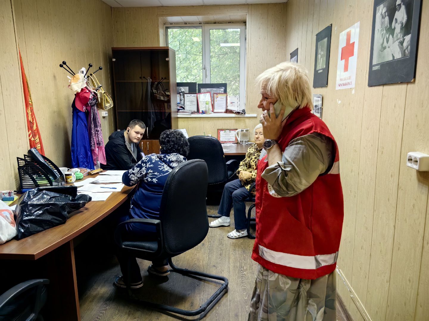 помощь семьям, курск, переселенцы, благотворительность, пункт сбора помощи,