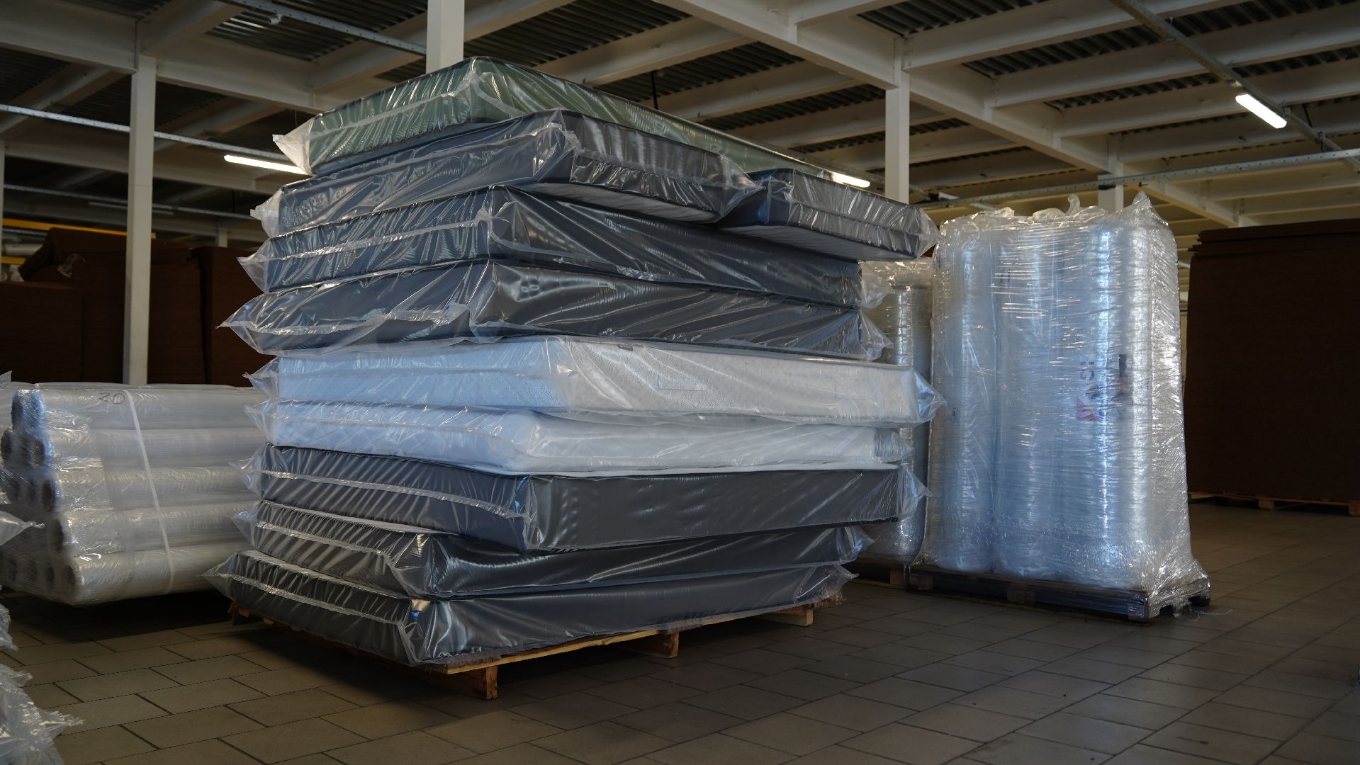 Курская область, помощь, гумпомощь, Большая Шатура, фабрика матрасов,