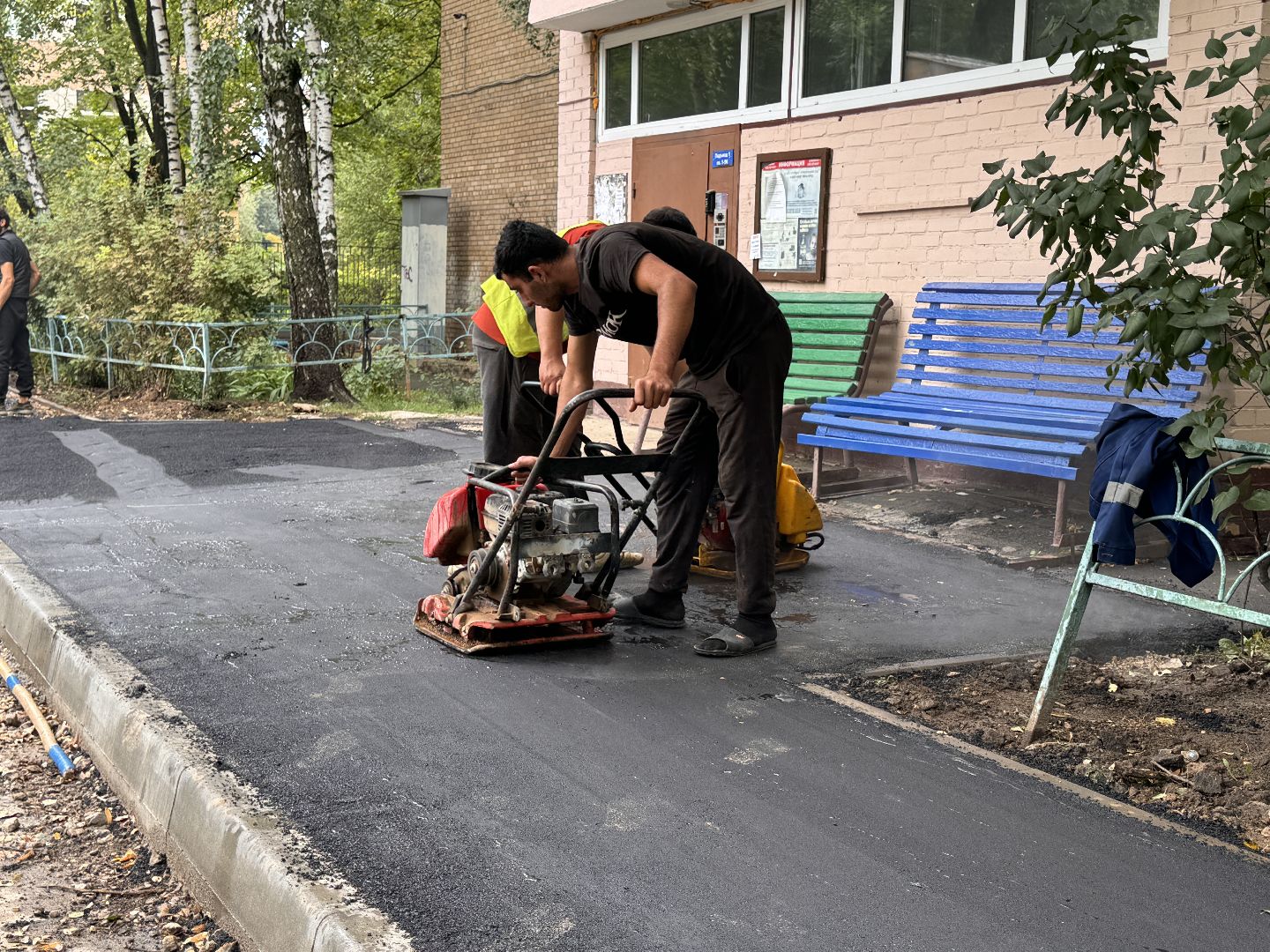 Благоустройство дворов в Одинцово, комплексное благоустройство, Ремонт тротуаров,
