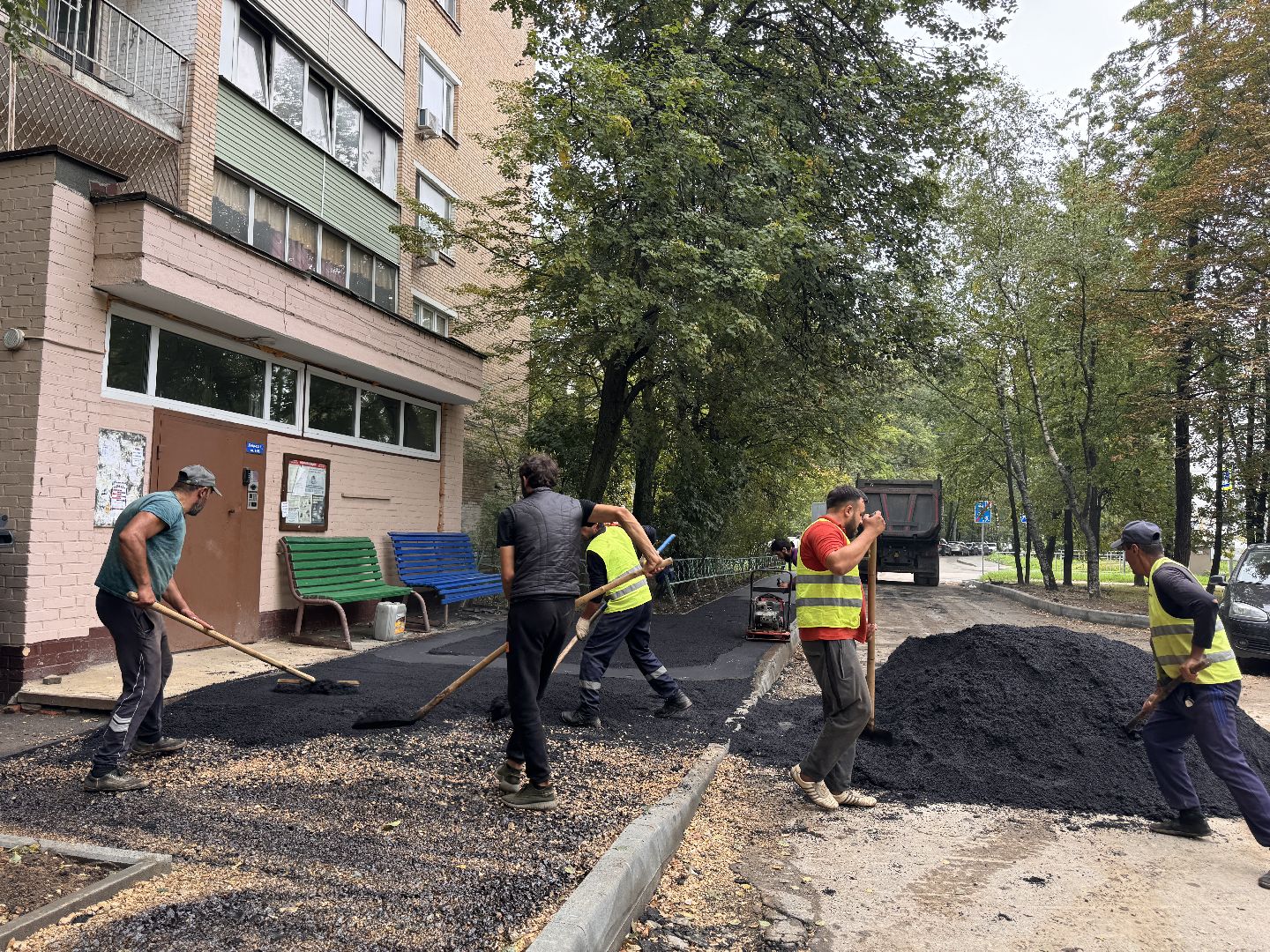 Благоустройство дворов в Одинцово, комплексное благоустройство, Ремонт тротуаров,