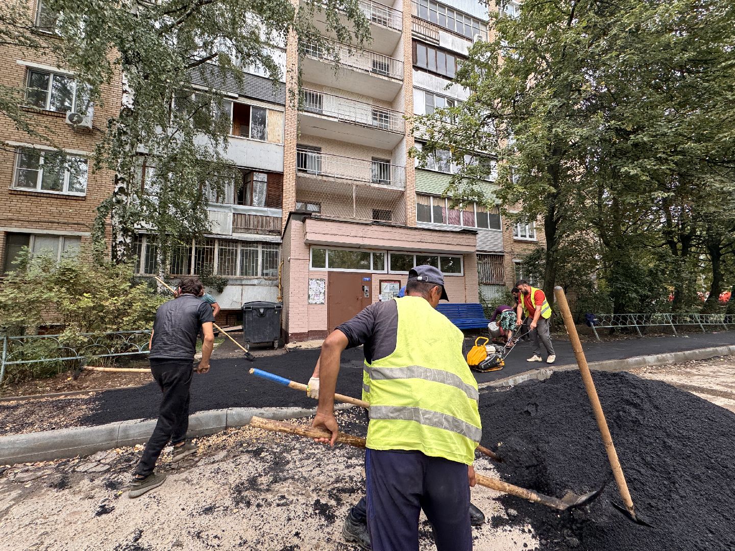 Благоустройство дворов в Одинцово, комплексное благоустройство, Ремонт тротуаров,