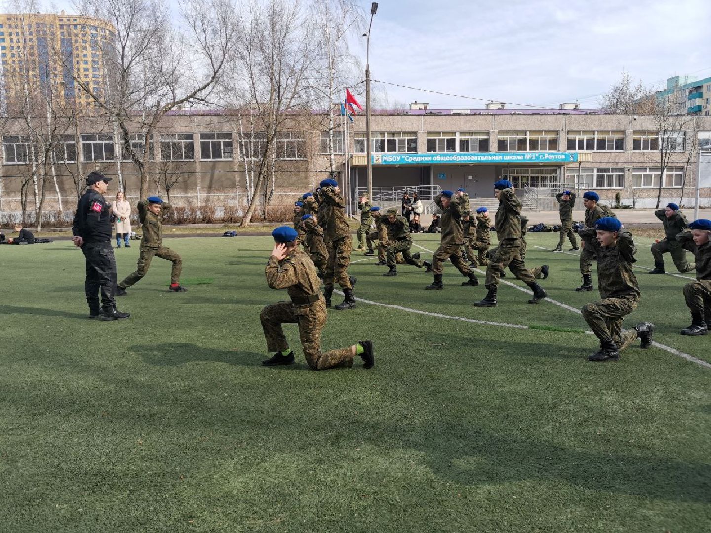 Реутов, кадеты, соревнования, школьники, полоса препятствие, физическая подготовка, военная подготовка