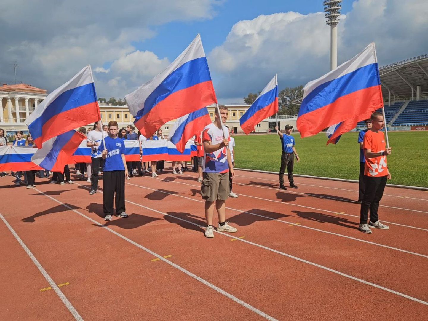 волонтеры, жуковский, флаг россии, флешмоб,