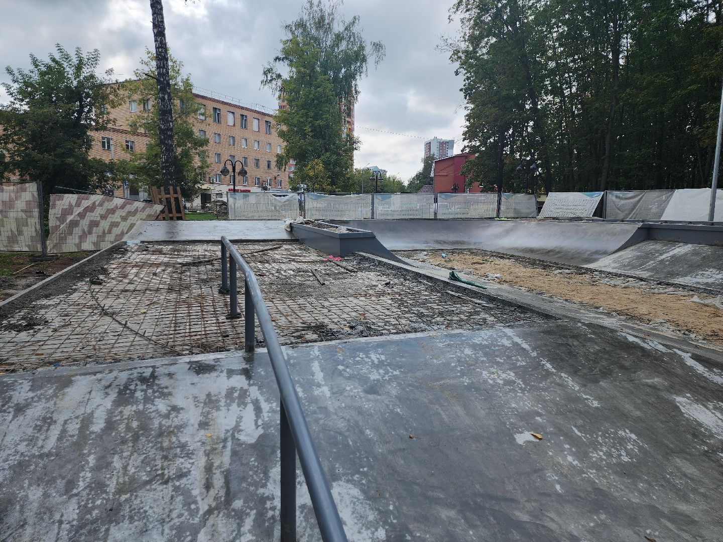 серпухов, подмосковье, строительство скейт площадки,