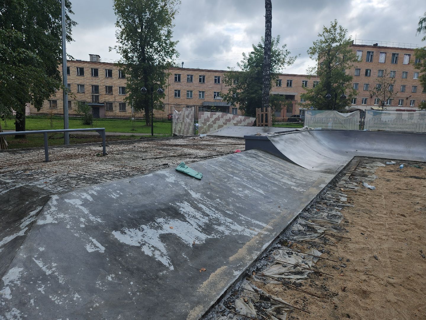 серпухов, подмосковье, строительство скейт площадки,
