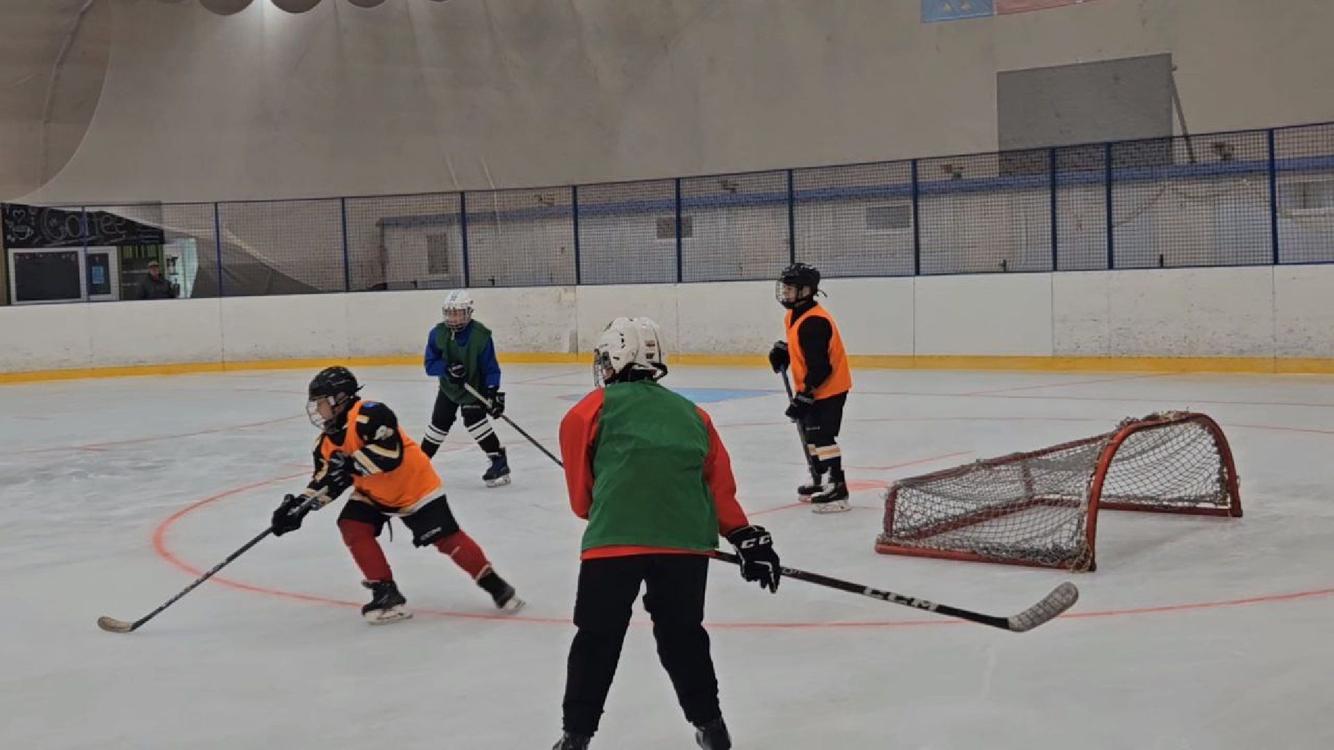 хоккей, спорт, центр спорта,