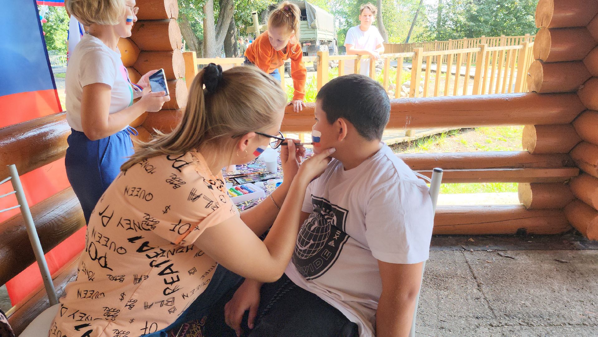 флаг россии, день флага, день флага россии, парк городок, руза, рузский городской округ, праздник,