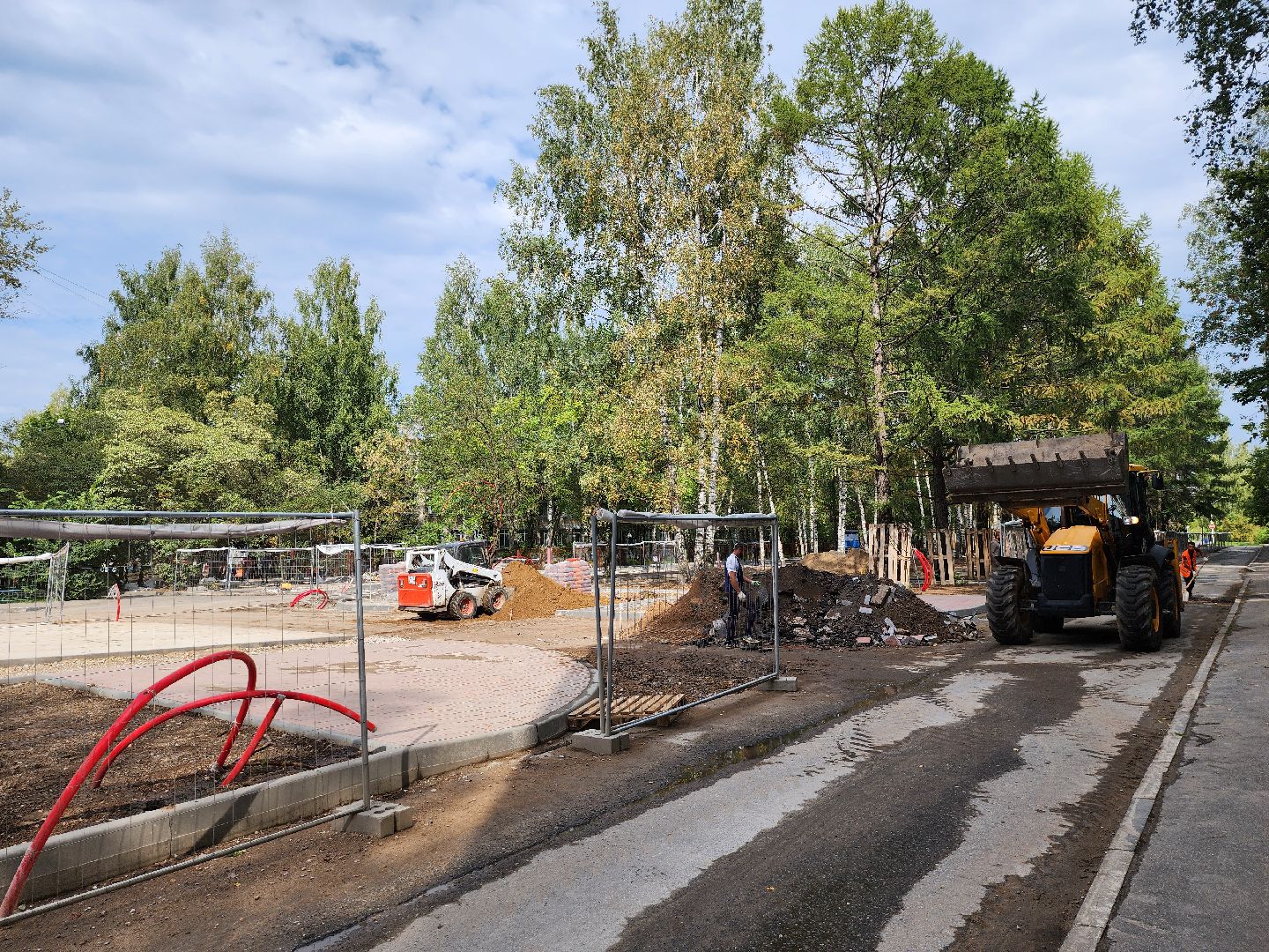 Дубна, Благоустройство, Гимназия, Укладка плитки, жилье и городская среда,