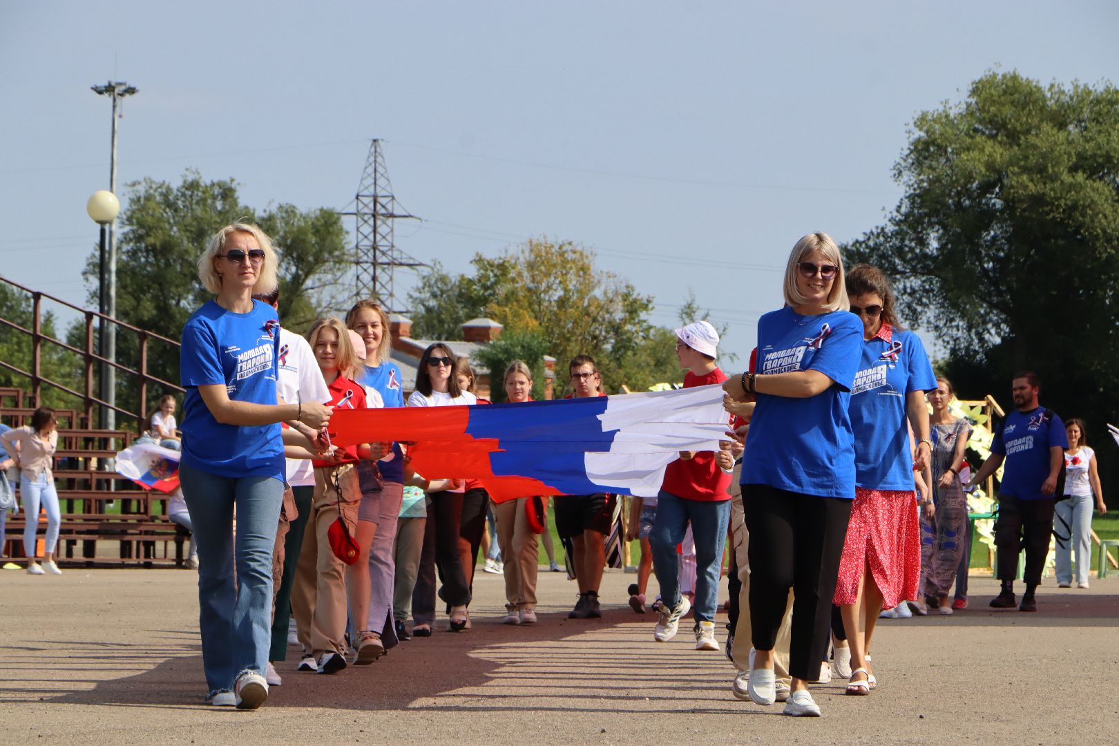 Серебряные Пруды, День флага, триколор, Парк Серебряный,