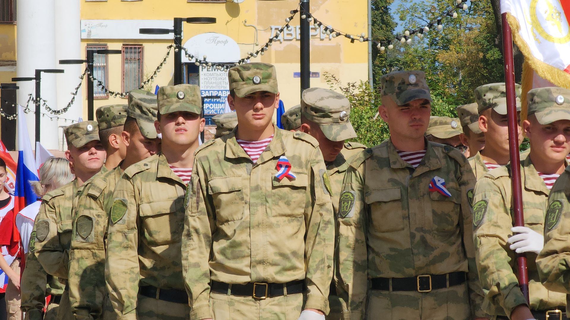 день флага, день флага россии, автопробег, автопробег с государственными флагами, электросталь, жители города, мой город, акция, патриотическая акция,