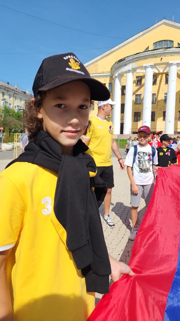 день флага, день флага россии, автопробег, автопробег с государственными флагами, электросталь, жители города, мой город, акция, патриотическая акция,