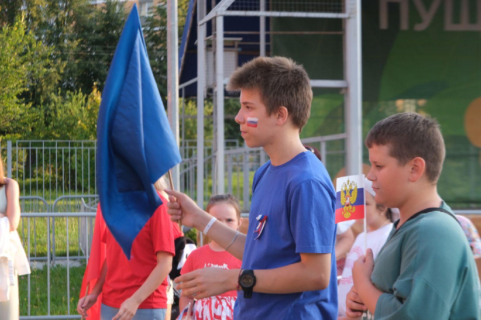 пущино, серпухов, флаг россии,