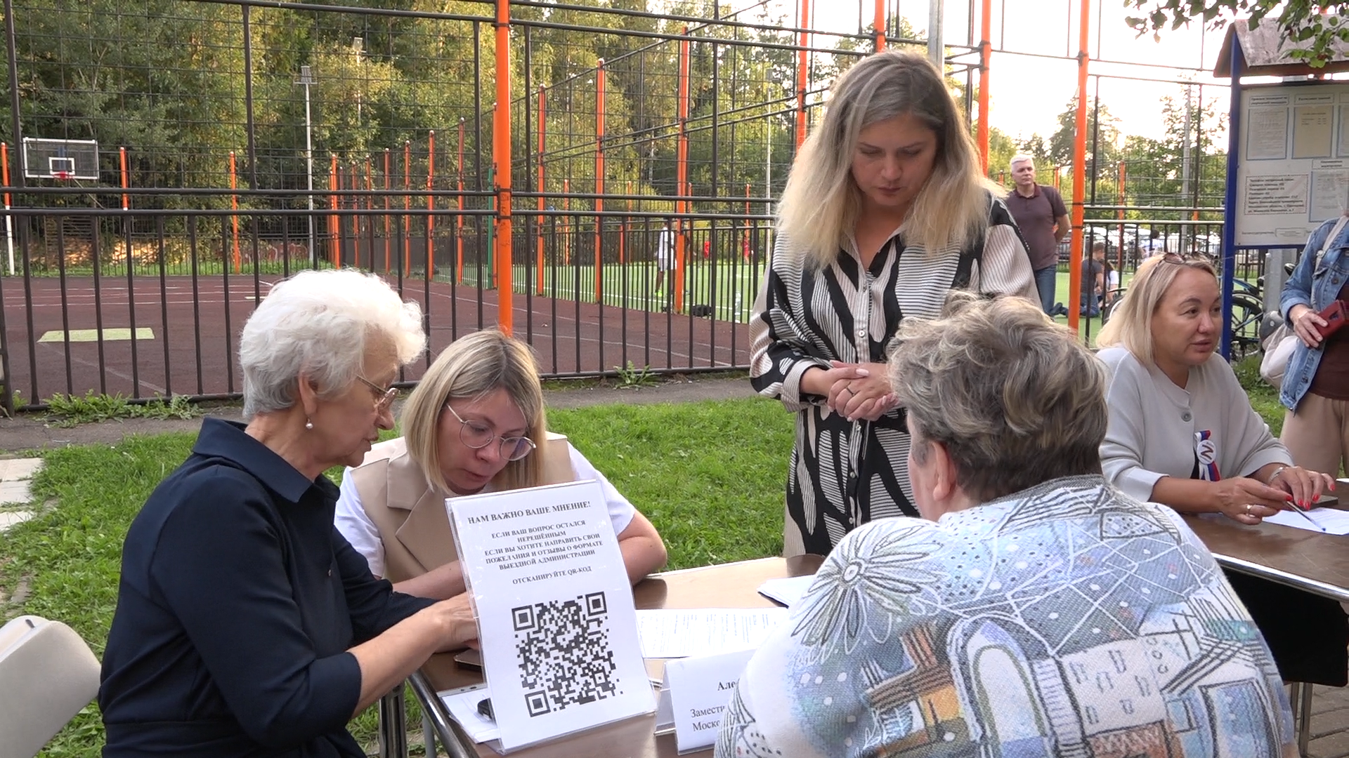 выездная администрация, мкр школьный власиха, обращения жителей власихи, встреча с жителями, общественный транспорт,