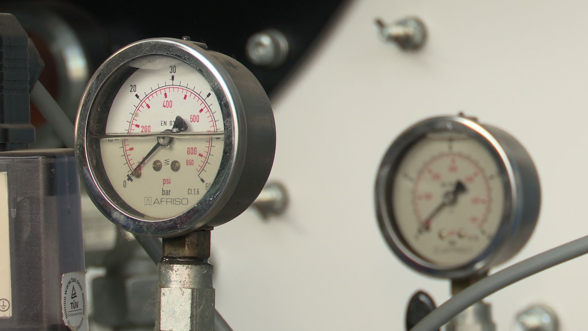 Реутов, подготовка к зиме, осенне-зимний период, отопление, горячая вода, тепло, батареи, кровля,