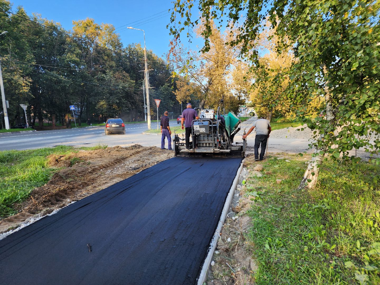 Чехов, улица Чехова, строительство тротуара, пешеходные дорожки, дорожный ремонт, укладка асфальта, нацпроект безопасные и качественные автодороги,