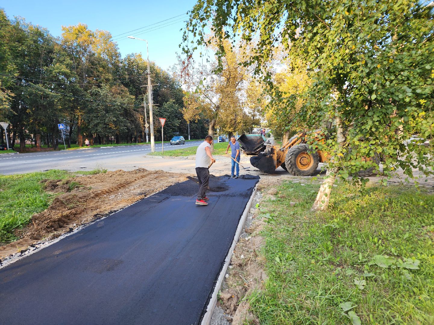 Чехов, улица Чехова, строительство тротуара, пешеходные дорожки, дорожный ремонт, укладка асфальта, нацпроект безопасные и качественные автодороги,