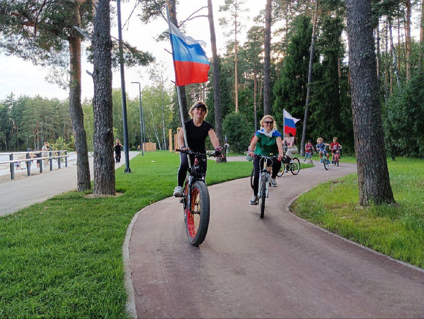 Черноголовка, День Флага Российской Федерации, Велопробег, Благоустройство,