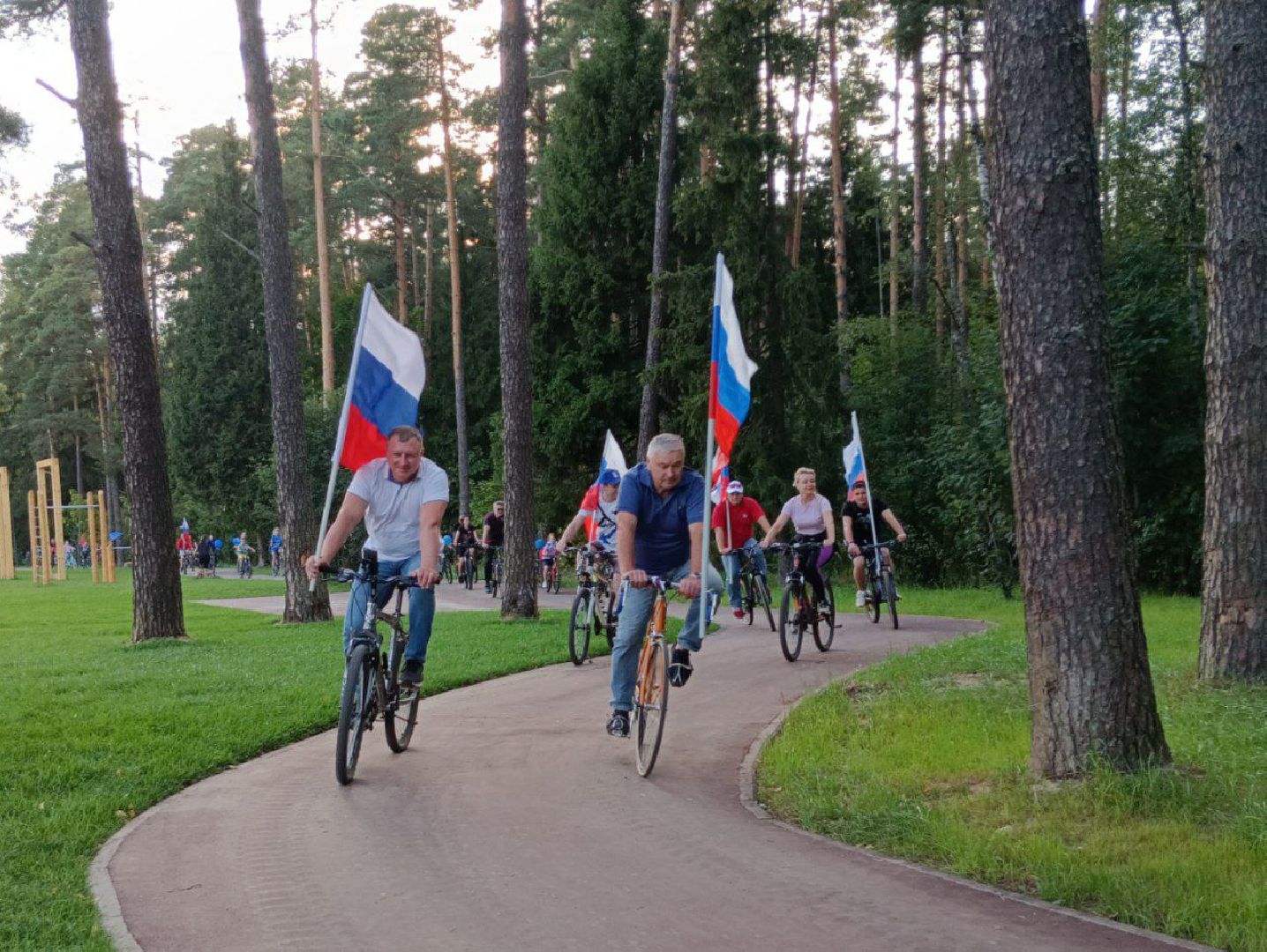 Черноголовка, День Флага Российской Федерации, Велопробег, Благоустройство,