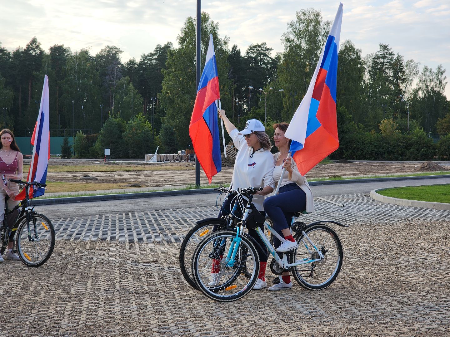 Черноголовка, День Флага Российской Федерации, Велопробег, Благоустройство,