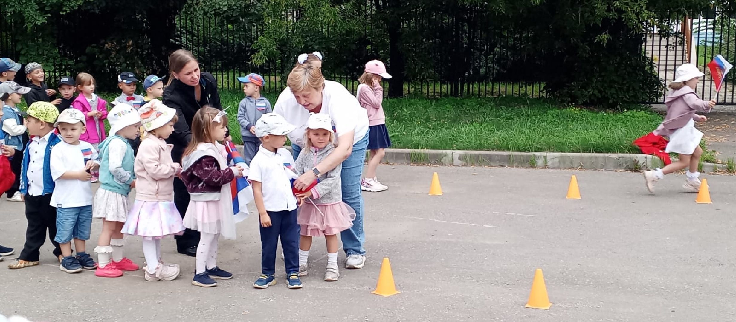 пушкинский, символика, гимн рф, флаг россии, герб, балалайка, дети, веселые старты,