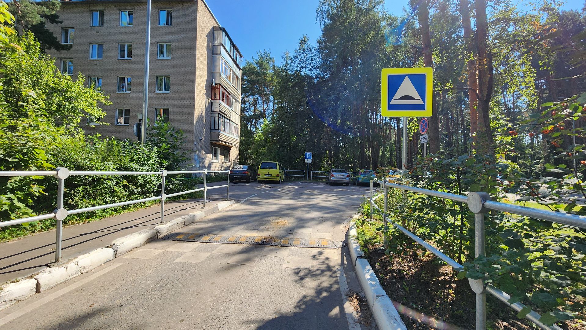 лицей, безопасность детей, протвино, ограждающие элементы, комбинат благоустройства,