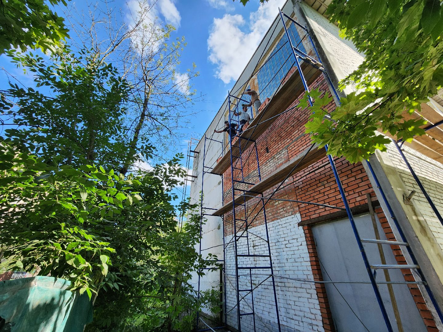 Чехов, школа 1, ремонт фасада, утепление, гидроизоляция, текущий ремонт школы,подготовка к новому учебному году,