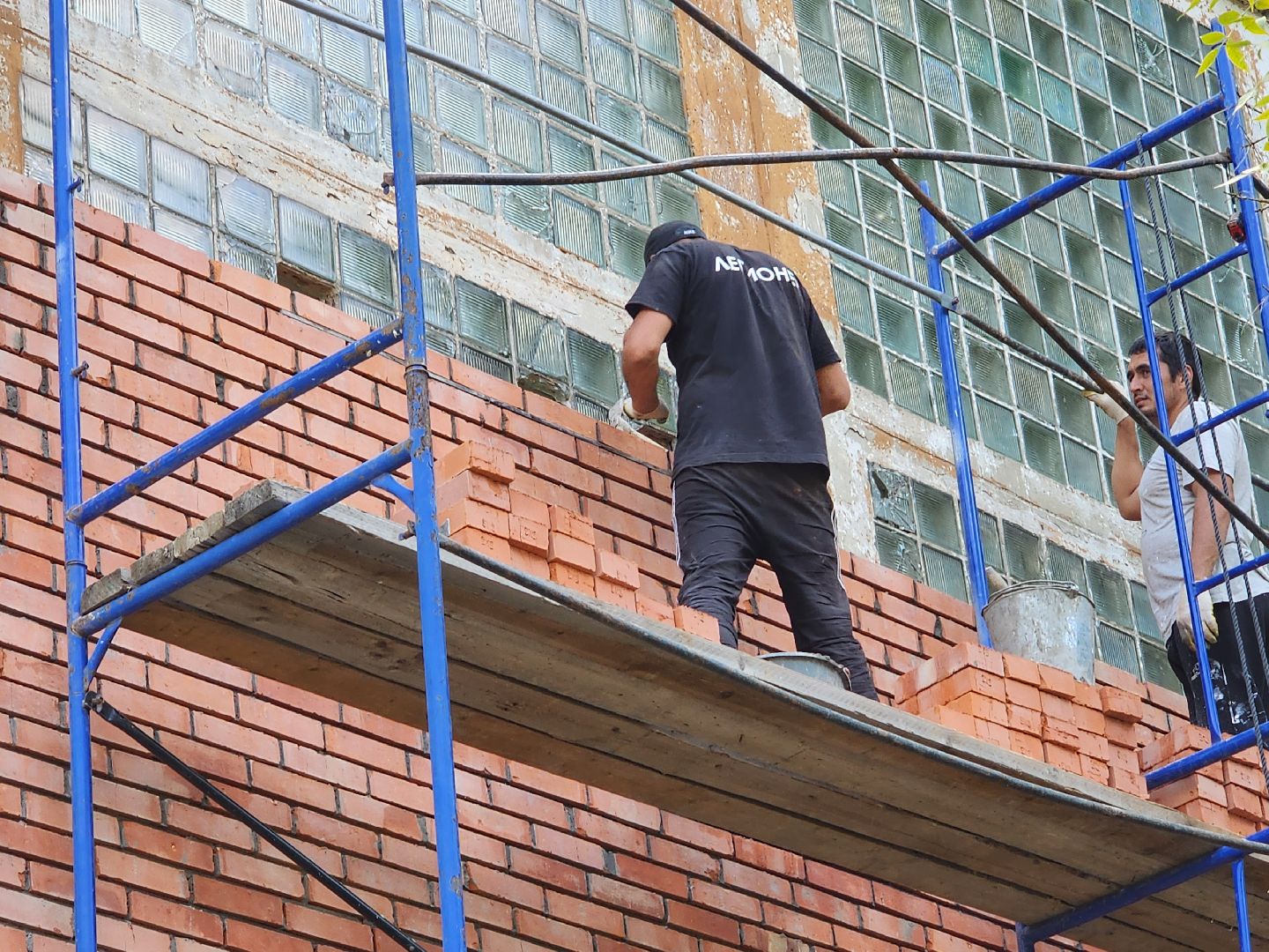 Чехов, школа 1, ремонт фасада, утепление, гидроизоляция, текущий ремонт школы,подготовка к новому учебному году,