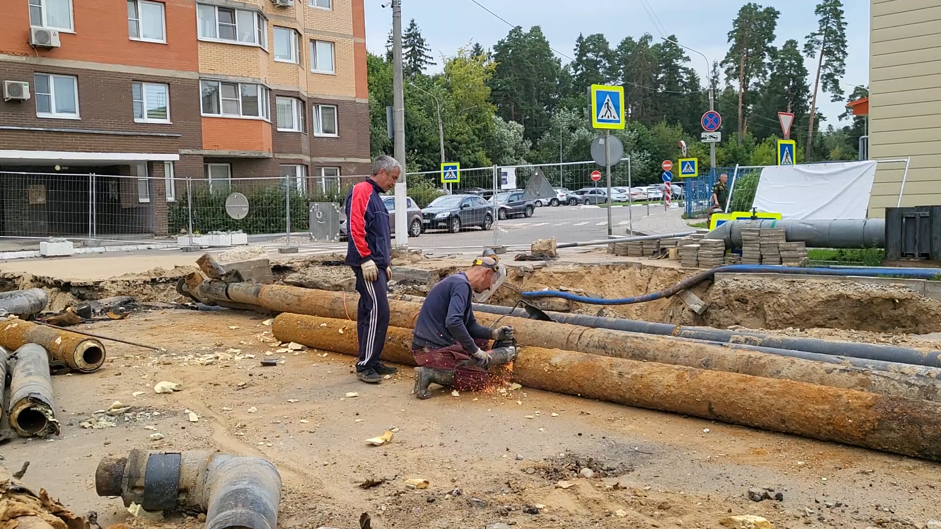 тепловой контур, отопительный сезон, индивидуальный тепловой пункт, власиха мкр школьный, ИТП в доме,