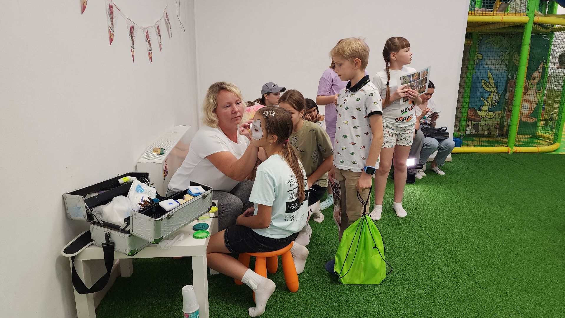 пушкино, дети, детский праздник, 1 сентября, подарки многодетным семьям к 1 сентября, анимация, музыка,