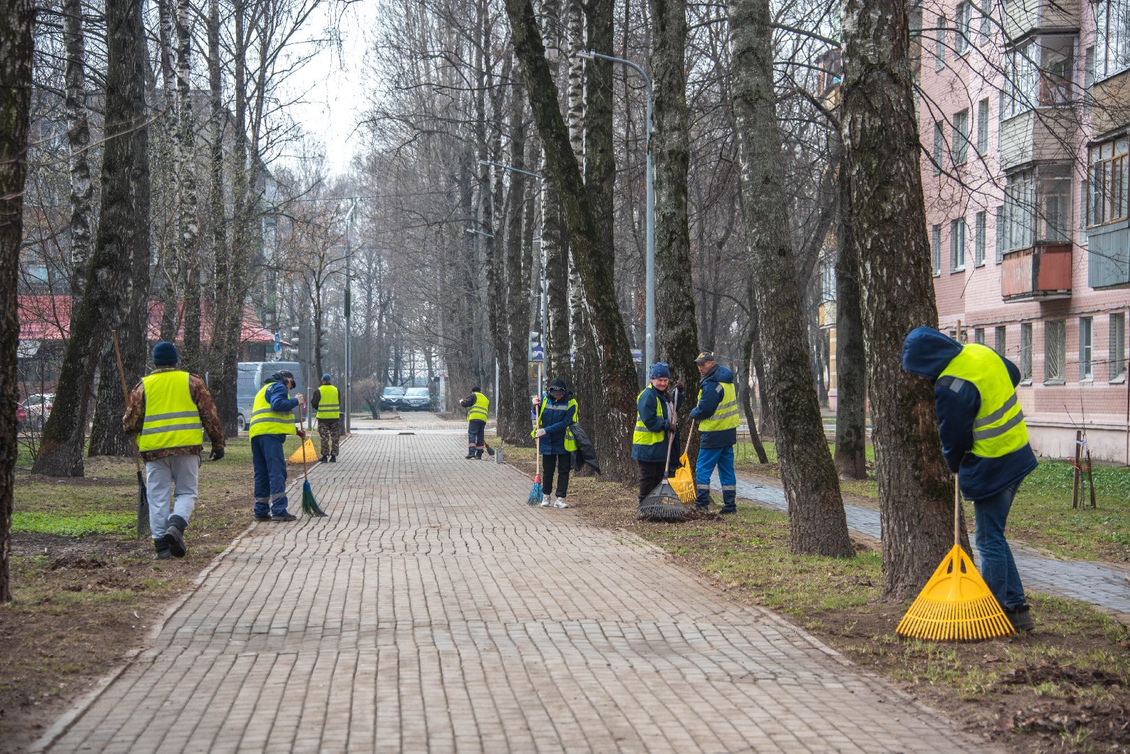 Балашиха, благоустройство, субботники, месяц чистоты и благоустройства, День Победы, озеленение, уборка территорий, высадка цветов и кустарников