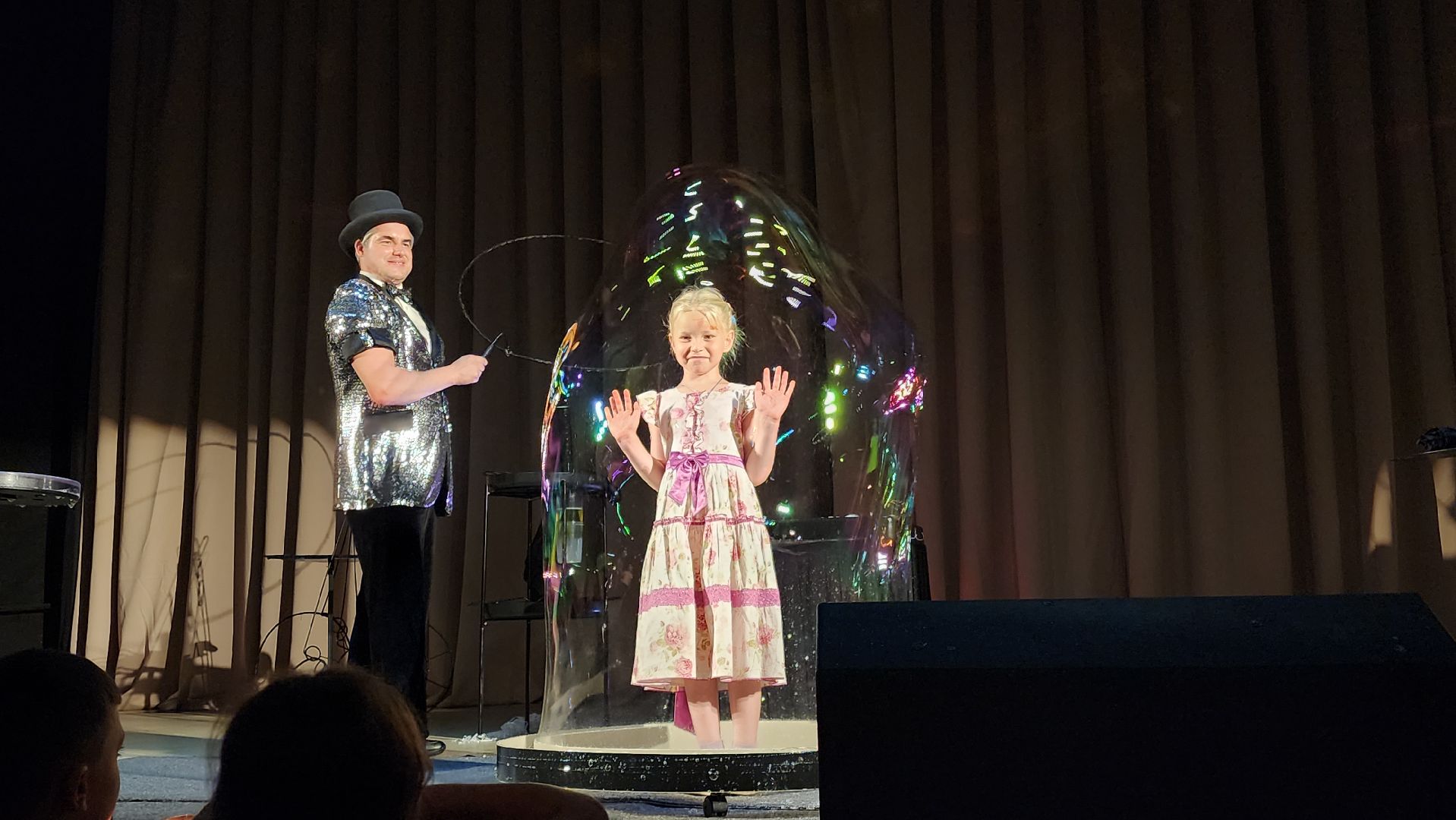 Бронницы, Благотворительная акция, Собери реьенка в школу,