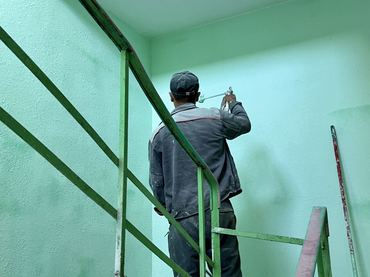 наро-фоминский городской округ, апрелевка, ремонт подьездов, олег рожнов,