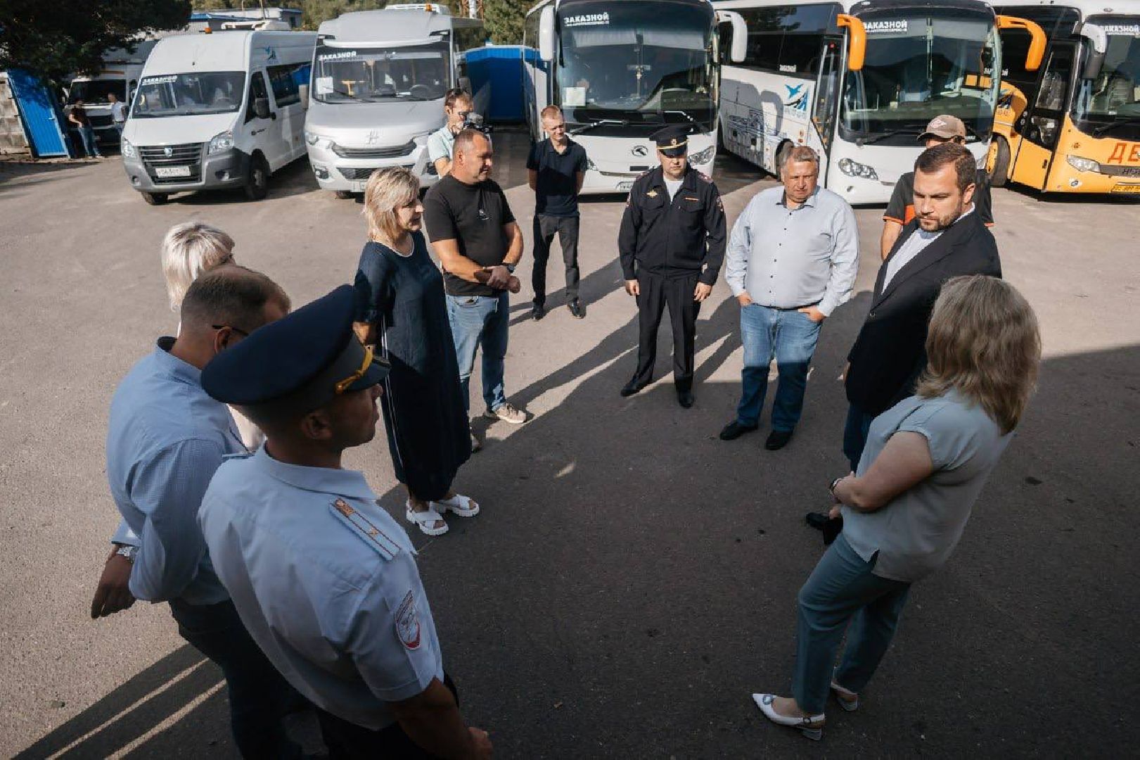 Чехов, школьные автобусы, приемка, проверка, техосмотр, техническое обслуживание, маршруты, подвоз школьников, начальник управления образования Ирина Заболотнева, глава округа Михаил Собакин,