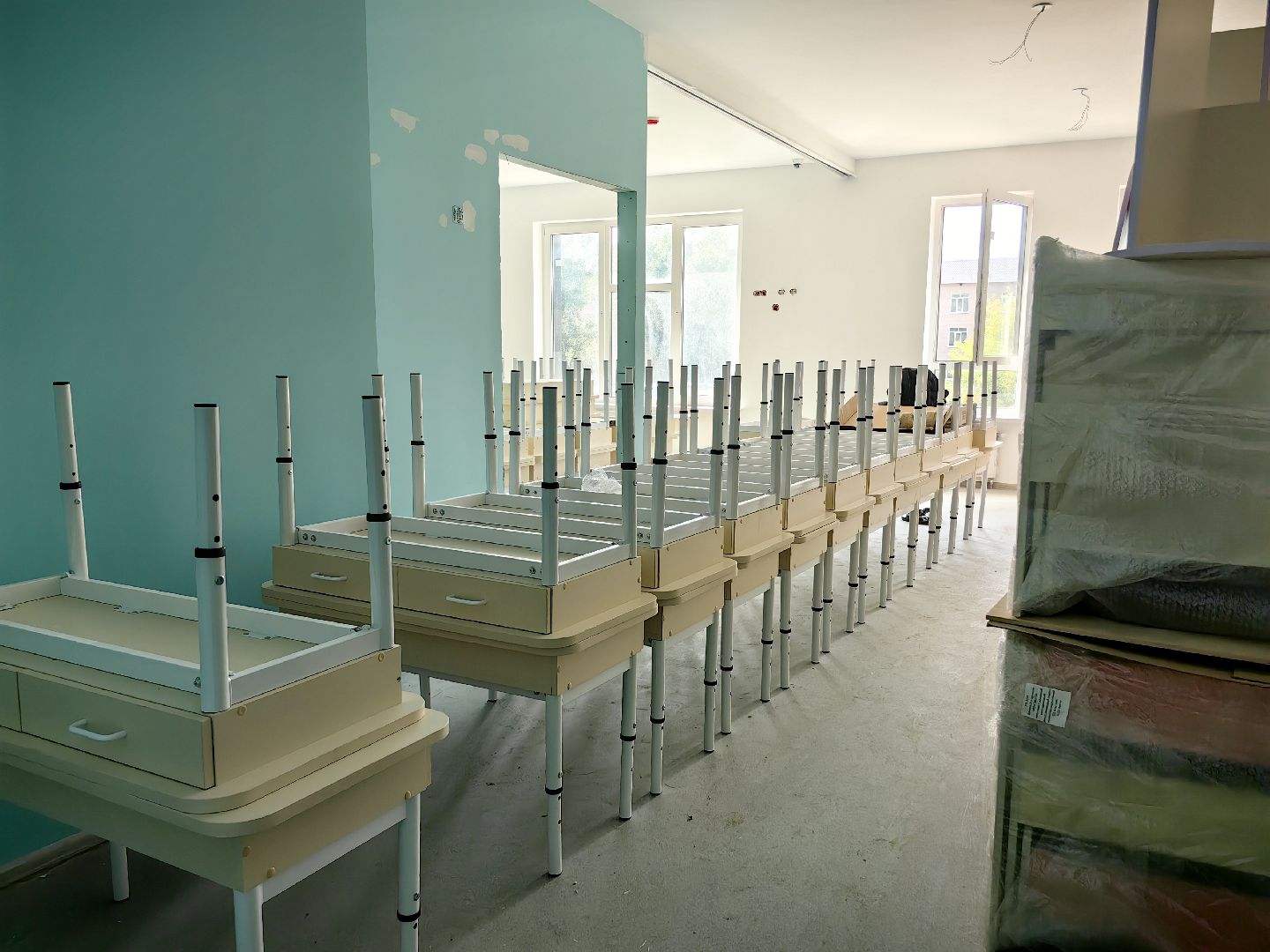 строительство, детский сад, благоустройство территории, озеленение, помещения, мебель, игровая комната, госпрограмма,