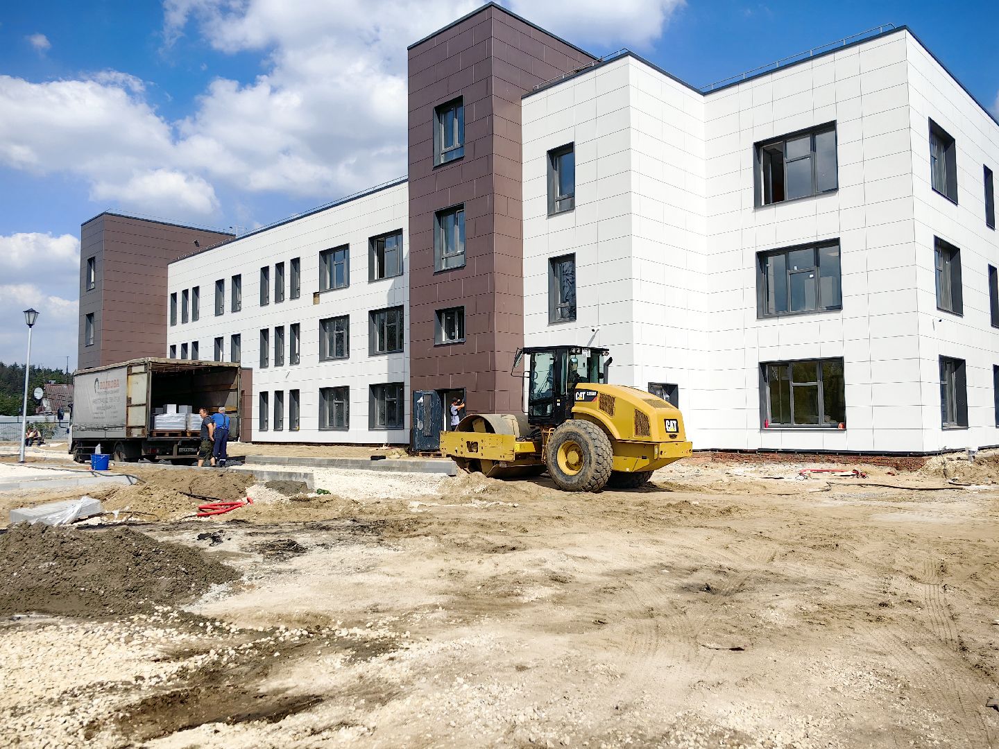 строительство, детский сад, благоустройство территории, озеленение, помещения, мебель, игровая комната, госпрограмма,