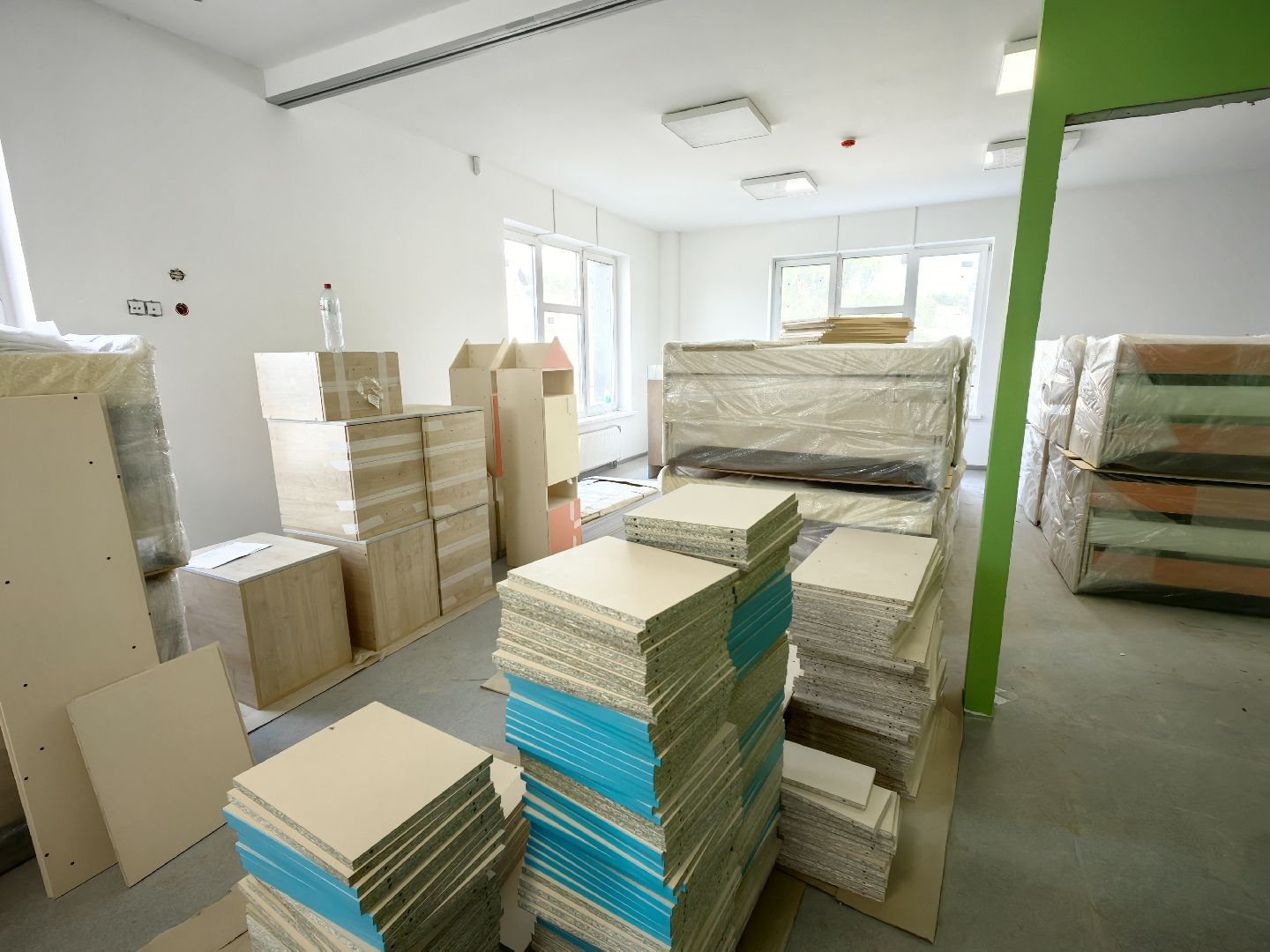 строительство, детский сад, благоустройство территории, озеленение, помещения, мебель, игровая комната, госпрограмма,