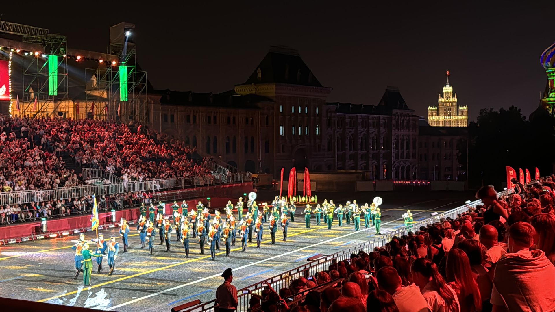 Одинцово, Марш Арктика, Спасская башня,