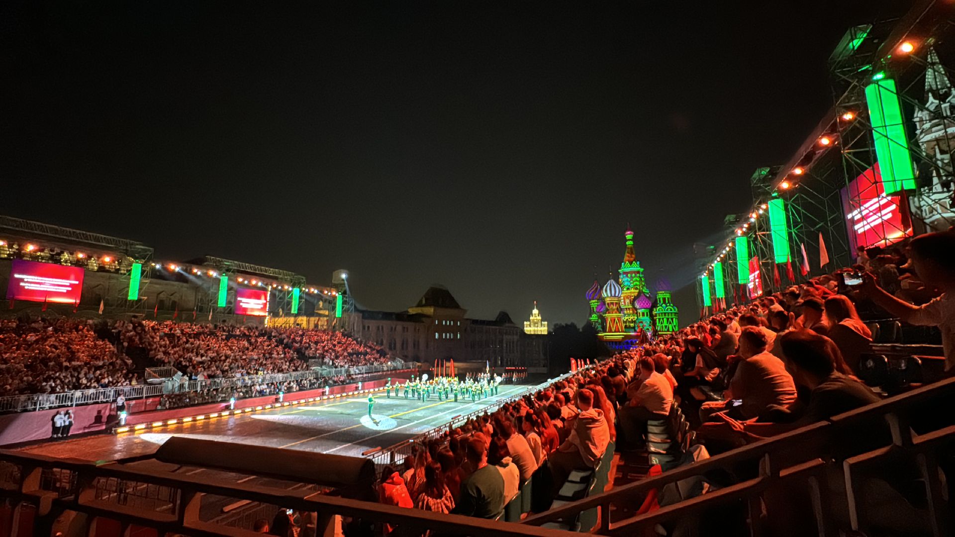 Одинцово, Марш Арктика, Спасская башня,