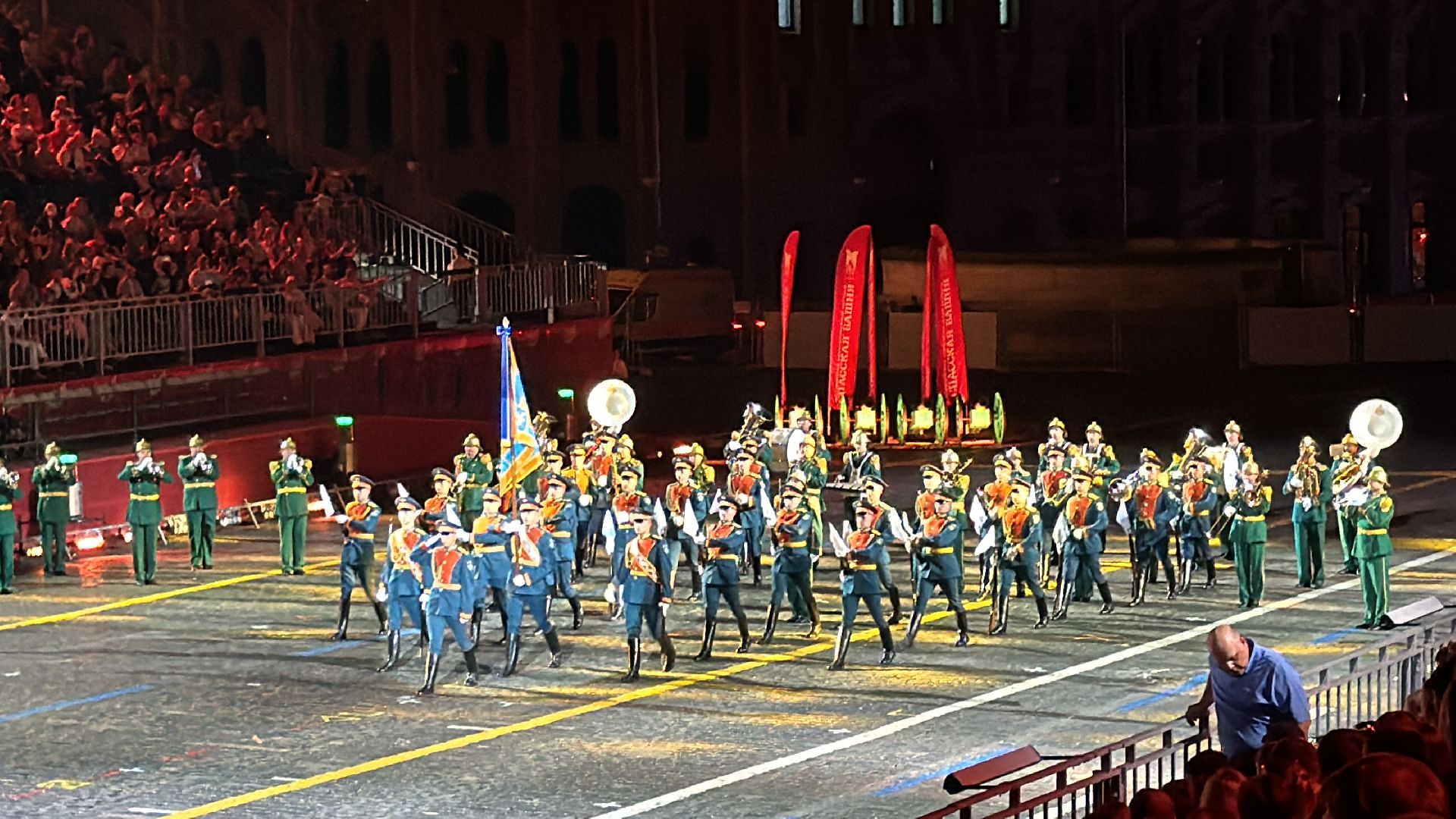 Одинцово, Марш Арктика, Спасская башня,